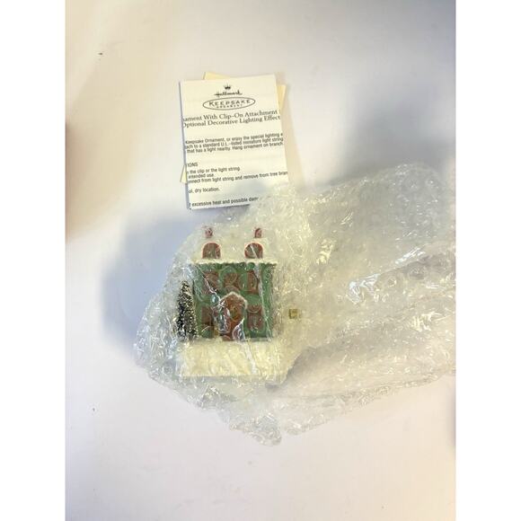 Hallmark Keepsake 2003 Windup Musical Ornament – I’ll Be Home for Christmas - Picture 3 of 3